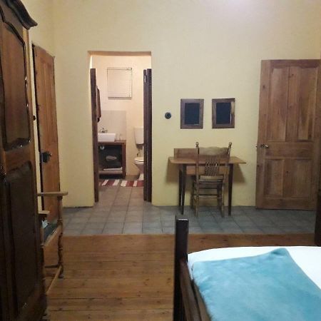 Calvinia Guesthouse Esterno foto