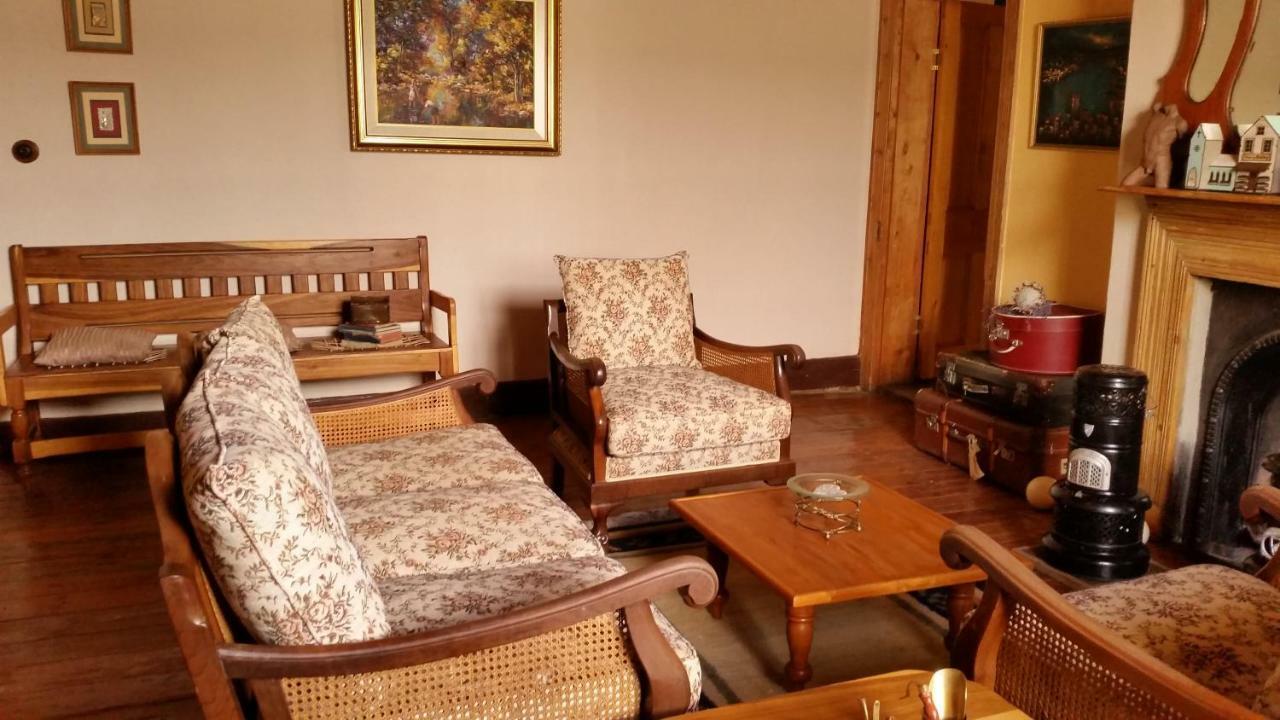 Calvinia Guesthouse Esterno foto