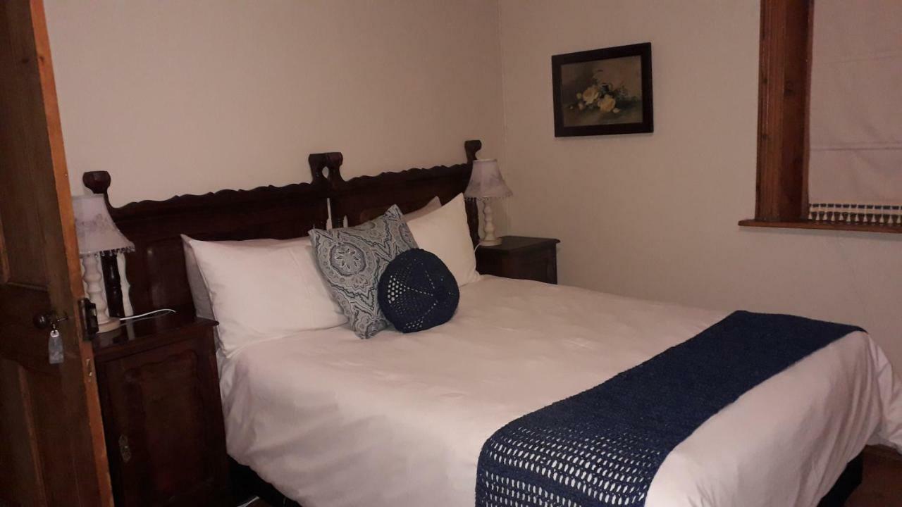 Calvinia Guesthouse Esterno foto